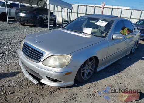2006 Mercedes-Benz S 500 z USA, uszkodzony, nr VIN WDBNG75J86A464179